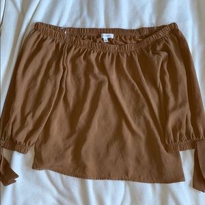 Off the Shoulder shirt